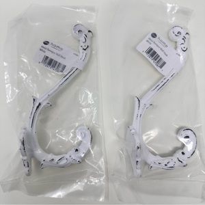 Dritz Home NWT Metal Baroque Wall Hook White Set of 2